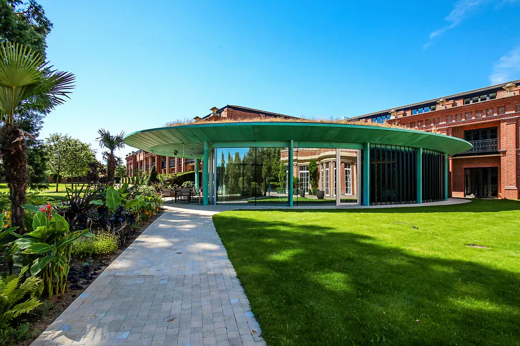 Craig Garbutt — Specialist & Complex Construction: hospitality, sports venues and bespoke high-specification projects
