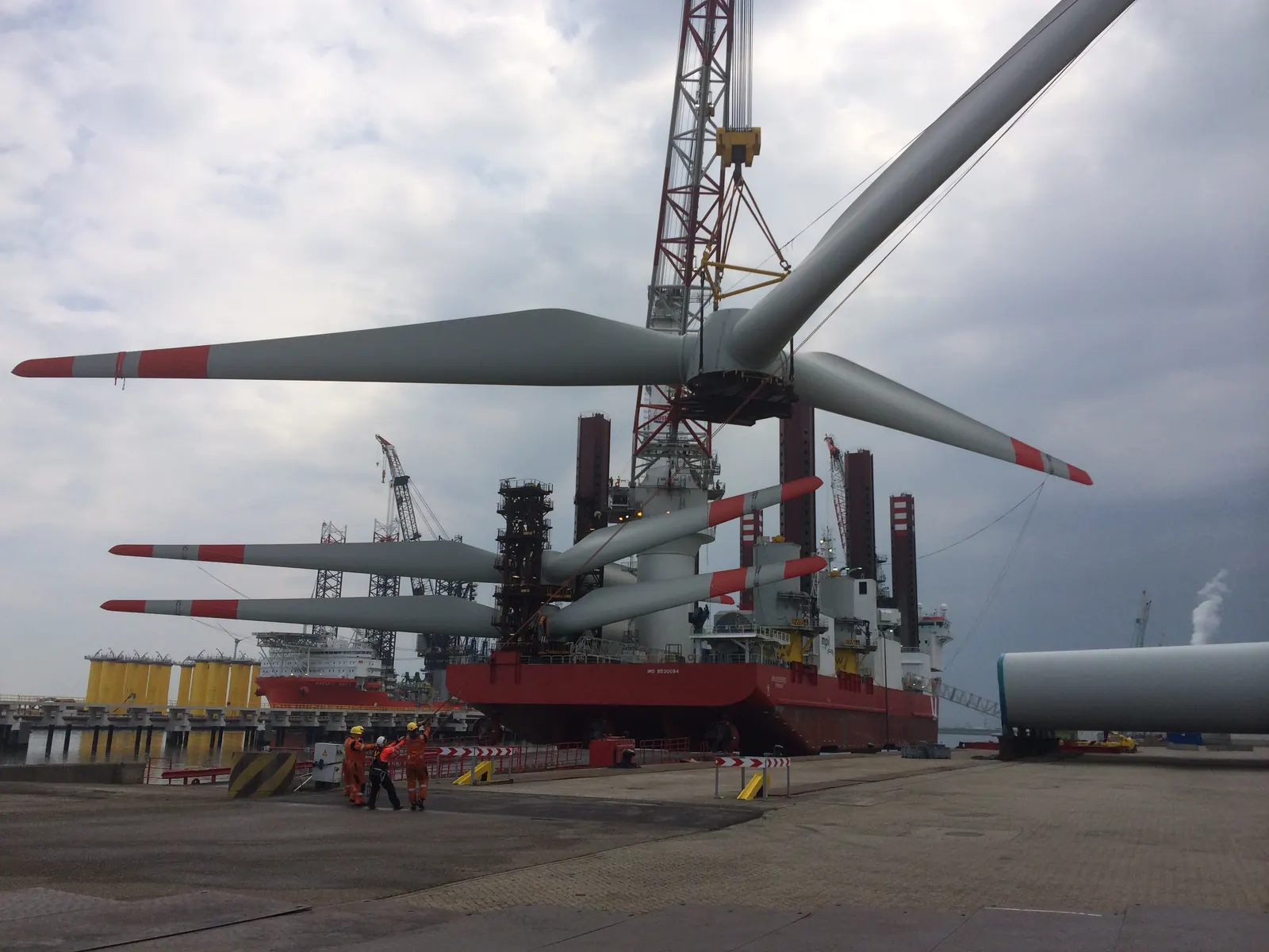 Trianel Windpark Borkum — installation vessel loaded with three rotor assemblies for offshore deployment